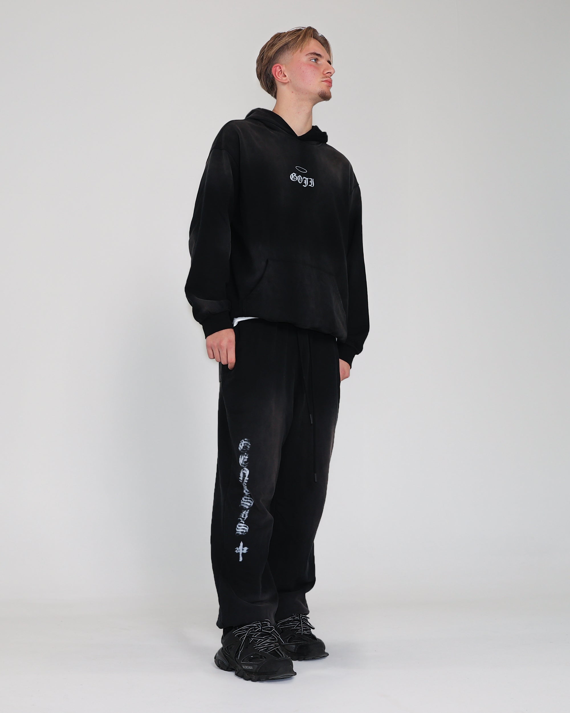 GENESIS LOOSE SWEATPANTS