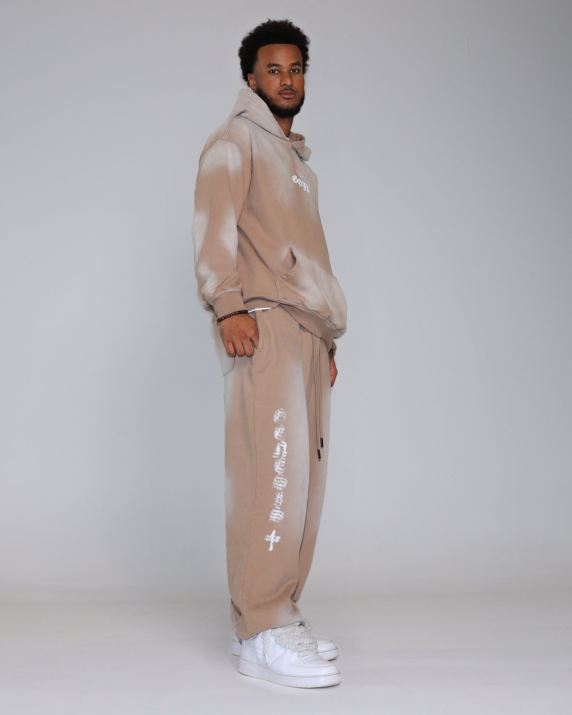 GENESIS LOOSE SWEATPANTS